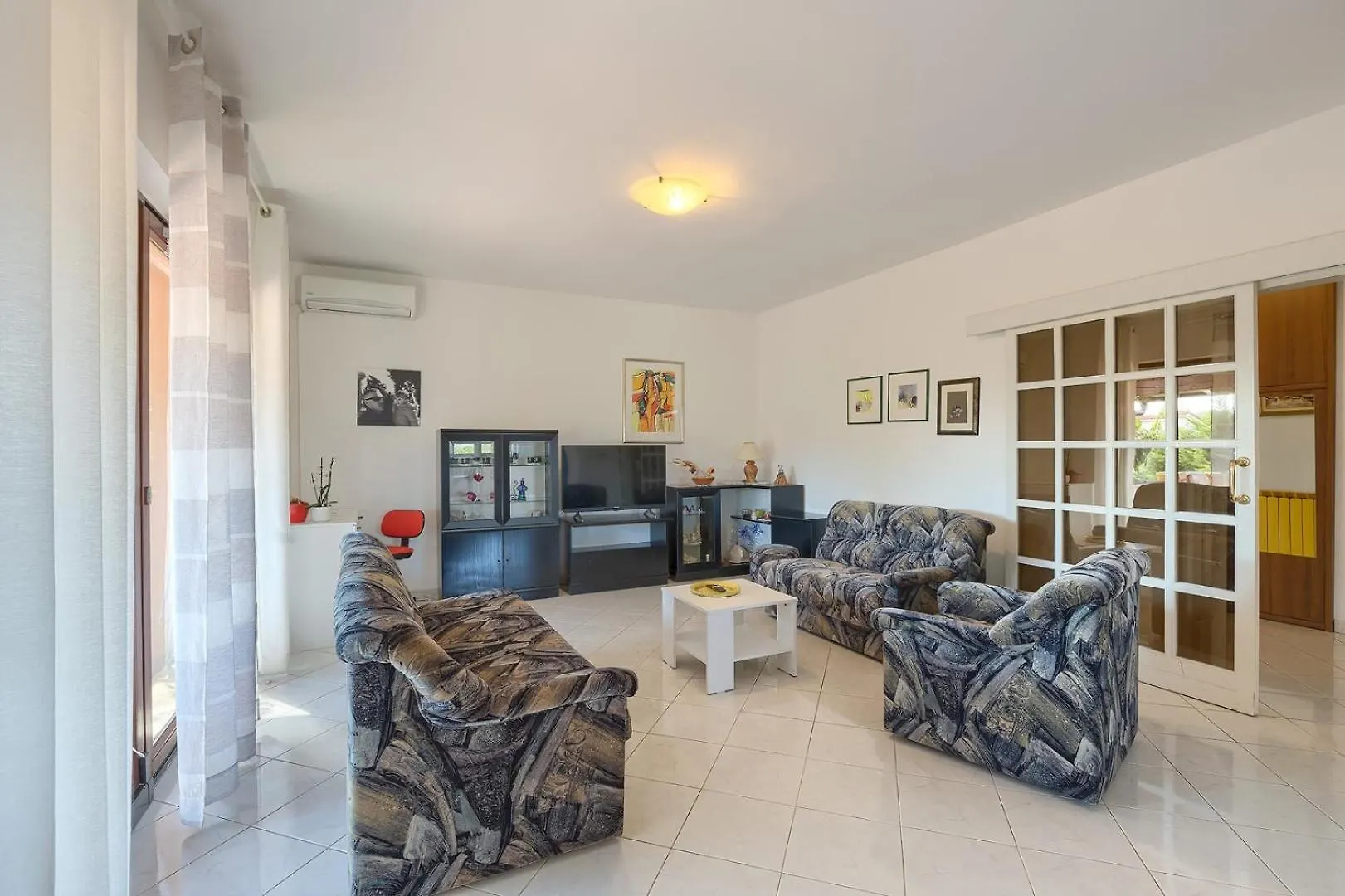 Apartment Viktor Pula