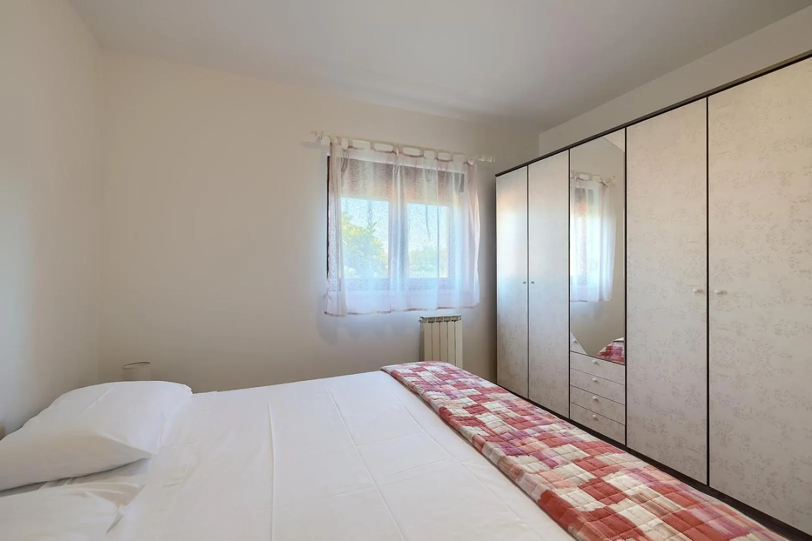 Apartment Viktor Pula